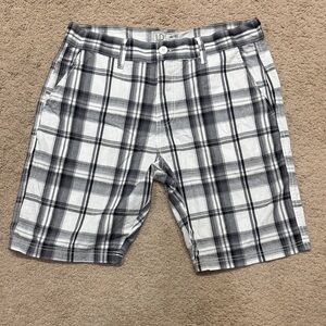 Contrast Plaid Flat-Front Shorts - Black & White